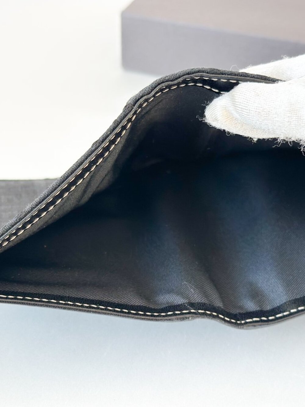 Fendi Zucchino Wallet Black - Picture 14 of 15